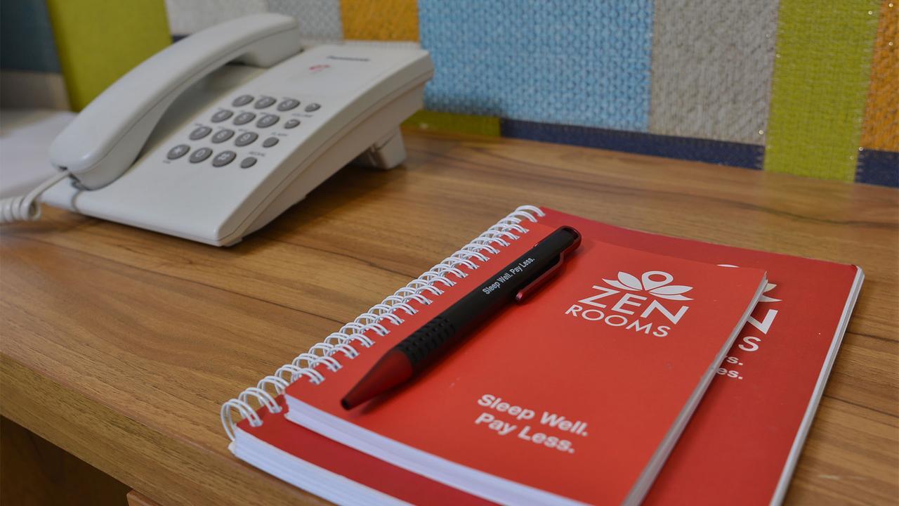 Zen Rooms Kuta Tuban Suites Exteriör bild